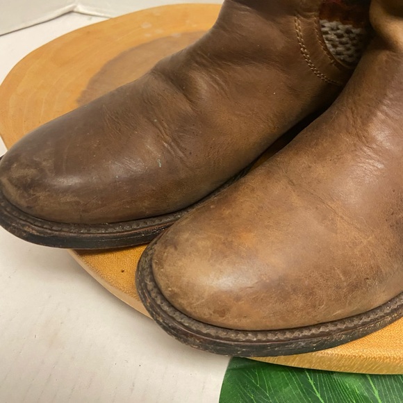 Free Bird CABLO Southwest Tapestry Blanket Booties - Picture 10 of 11